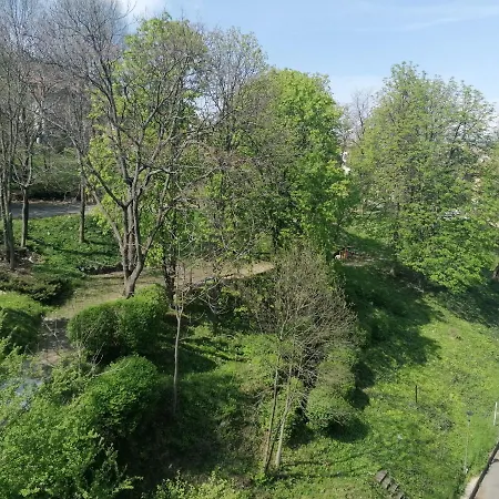 фея - център, безплатно паркомясто * Gabrovo